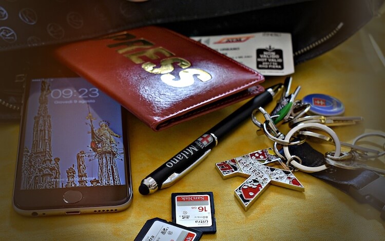 Hore ruku, kto ešte nemá blog! (alebo 6 rád od skúsenej blogerky, ktorá spúšta nový blog)